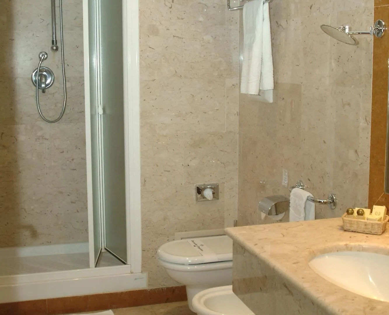 Hotel La Ville Catania 3*,  Italy