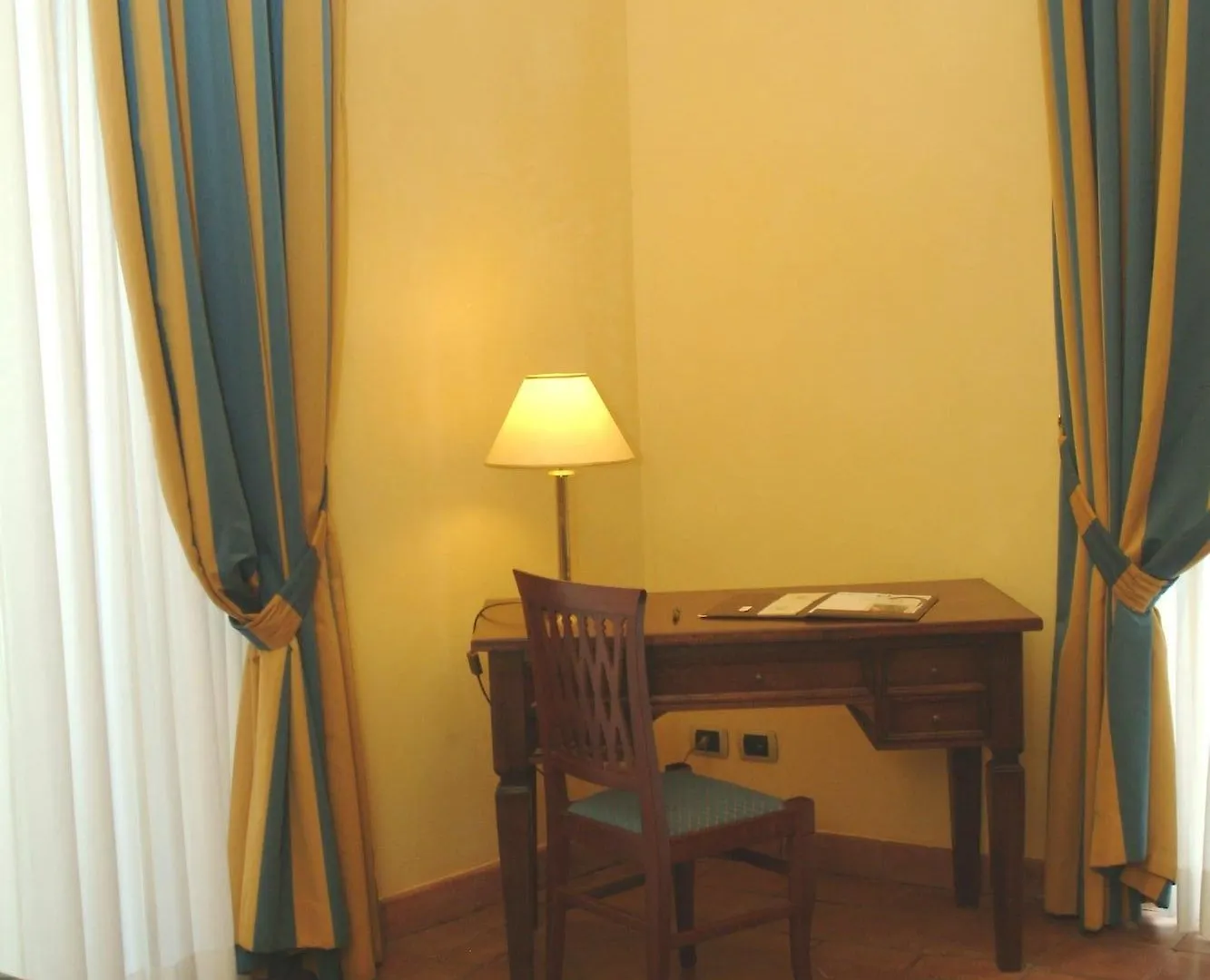 Hotel La Ville Catánia