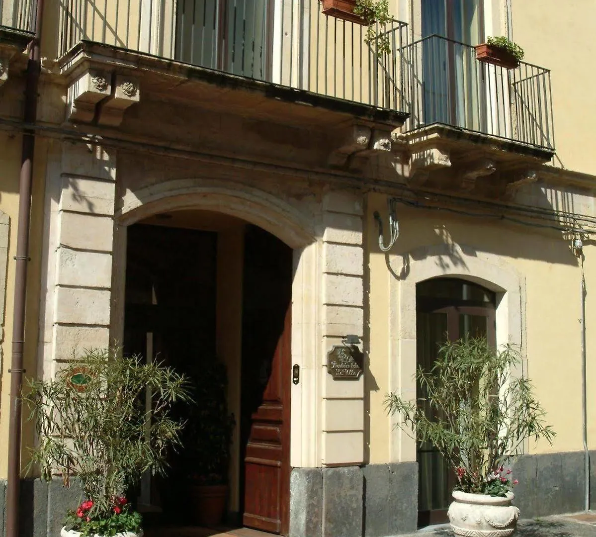 Hotel La Ville Catania 3*,