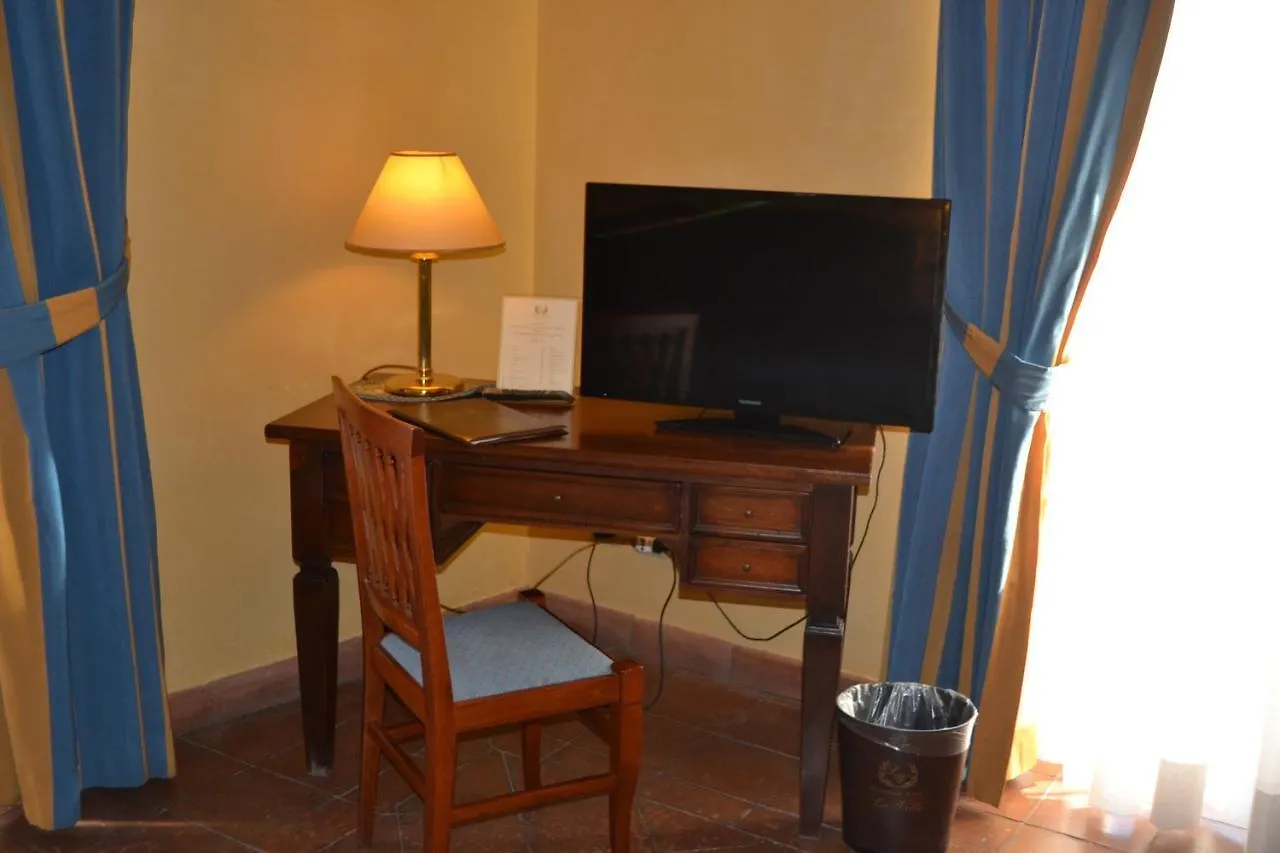 ***  Hotel La Ville Catánia Italië